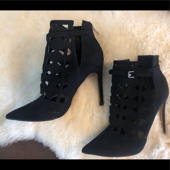 Report Laser Cut Faux Suede Stiletto Booties - Picture 4 of 12